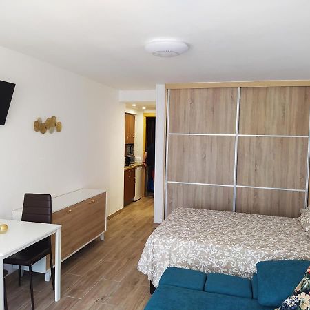 Recien Reformado, Fire Stick Amazon, Wifi, 2 Pers, Centrico, 20 M Playa Apartment Torremolinos Ngoại thất bức ảnh