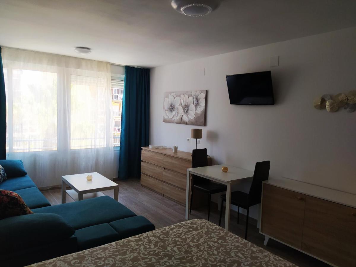 Recien Reformado, Fire Stick Amazon, Wifi, 2 Pers, Centrico, 20 M Playa Apartment Torremolinos Ngoại thất bức ảnh